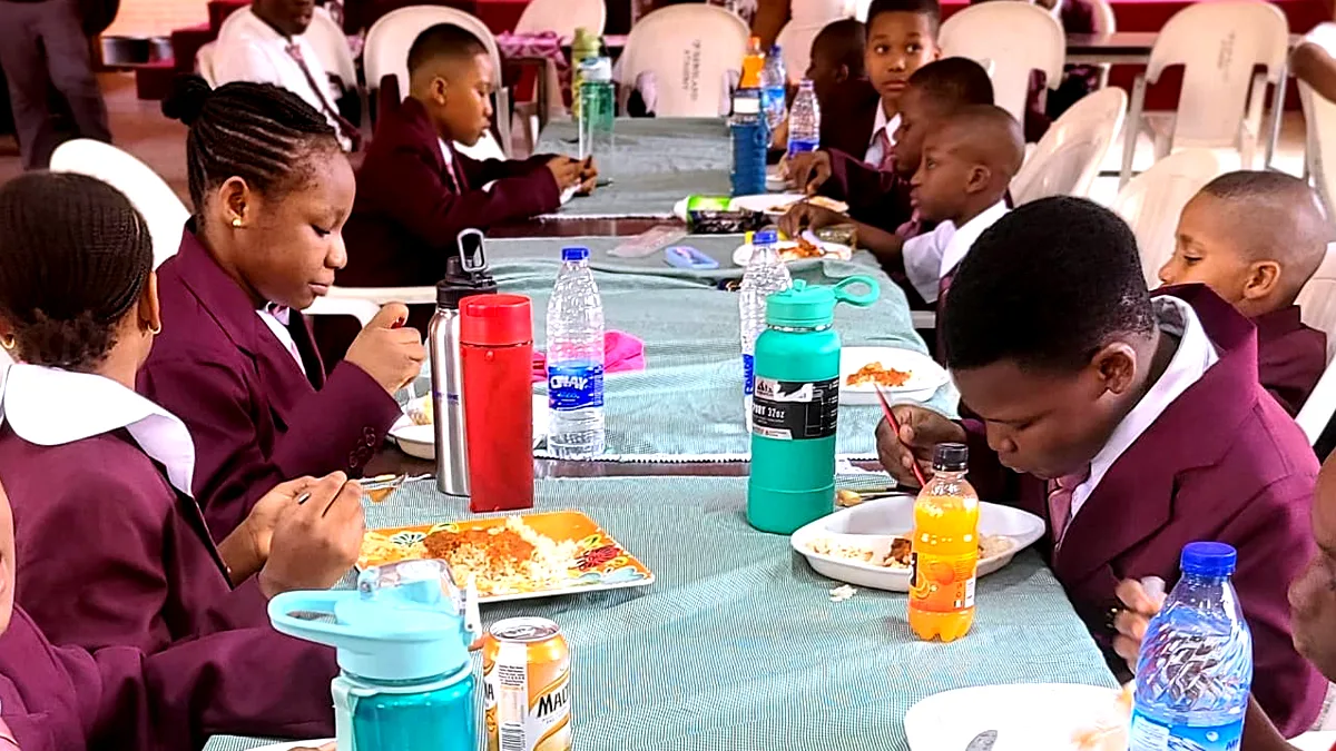 QLA Secondary Students _ Dinning 2